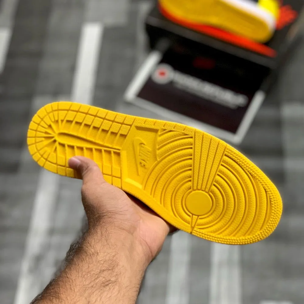 Aj-1 lows Traviis (Yellow)