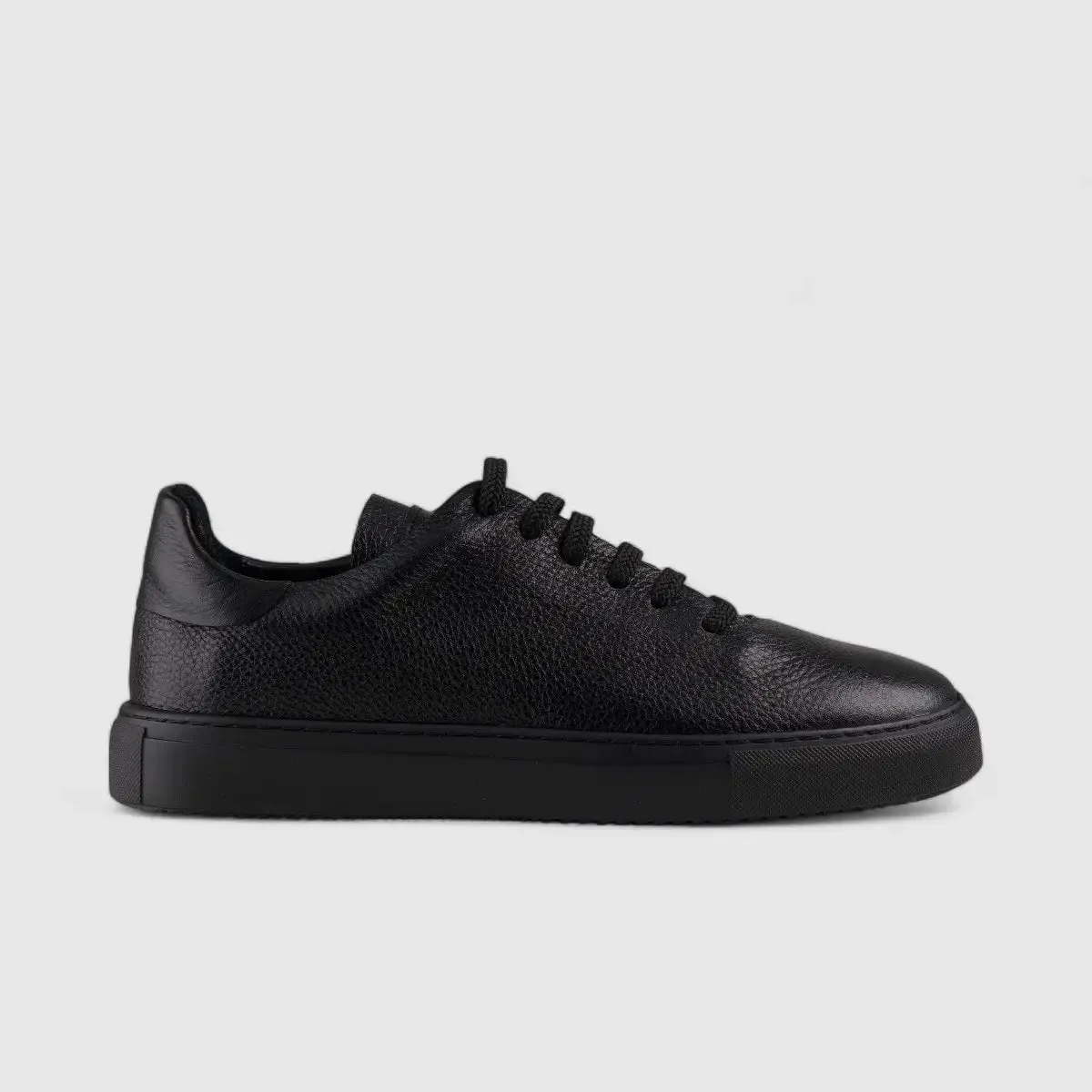 Formales Lace Up Leather Sneaker Black 4289