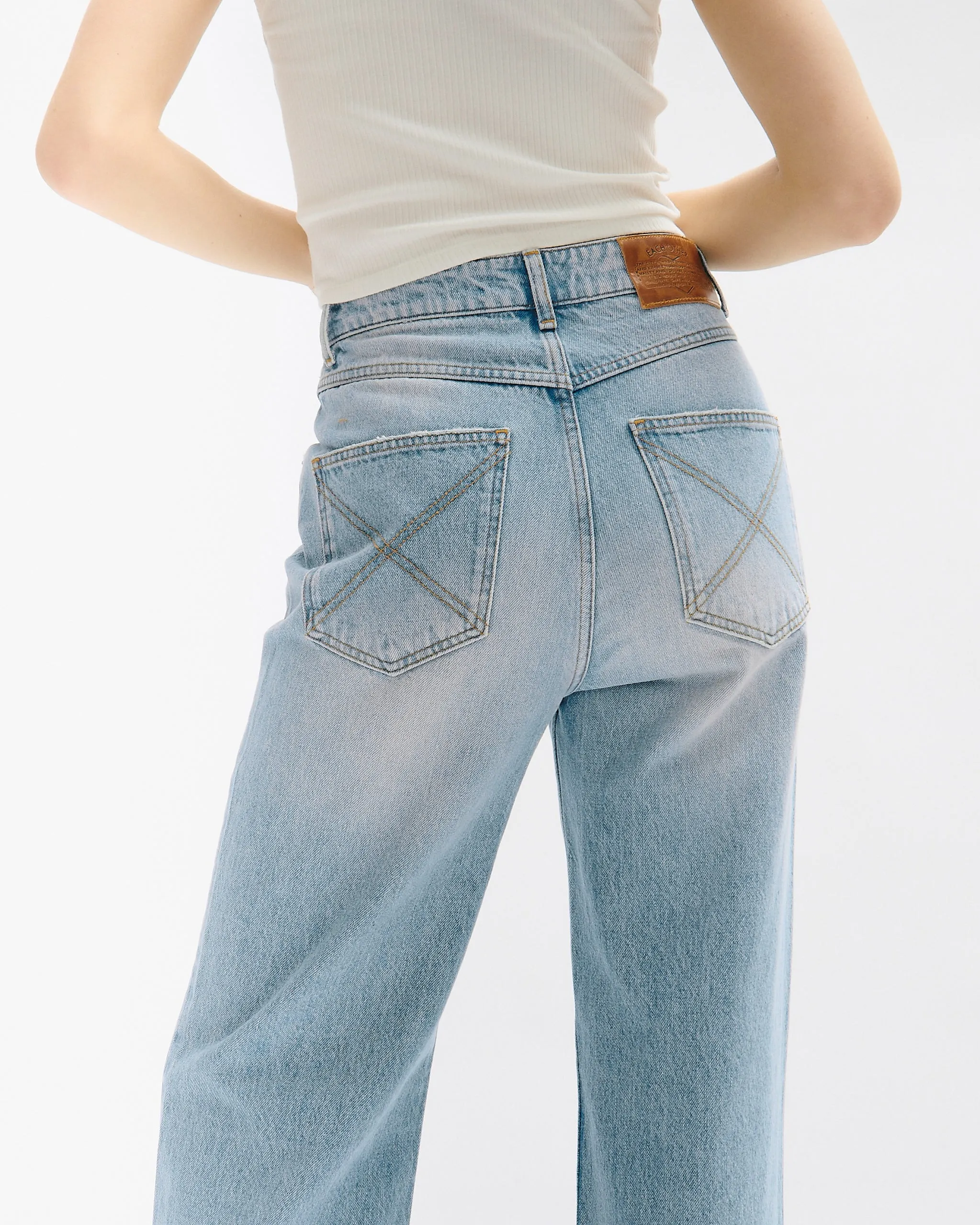 High waist relaxed fit denim
