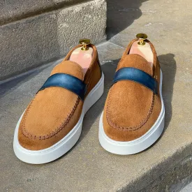 Khaki casual sneakers