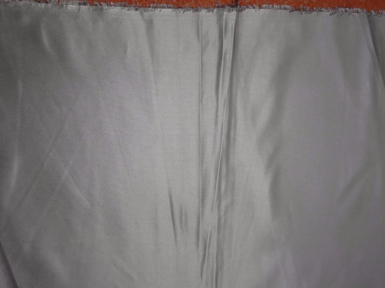 SILK DUTCHESS WHITE SILVER X GREY 58&quot;
