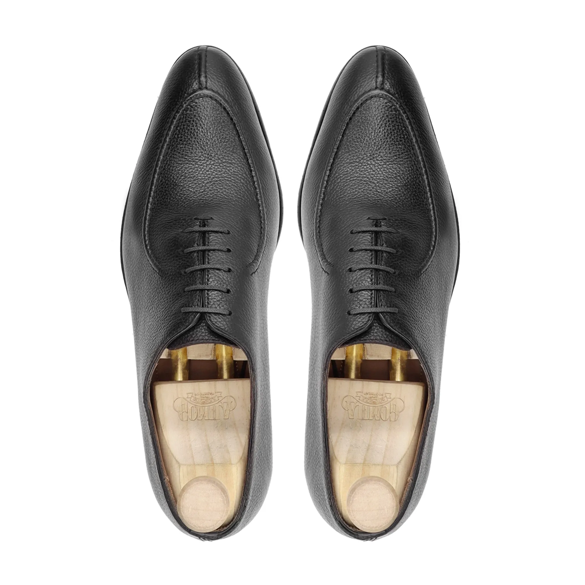 Torun - Men's Black Pebble Grain Leather Wholecut Shoe